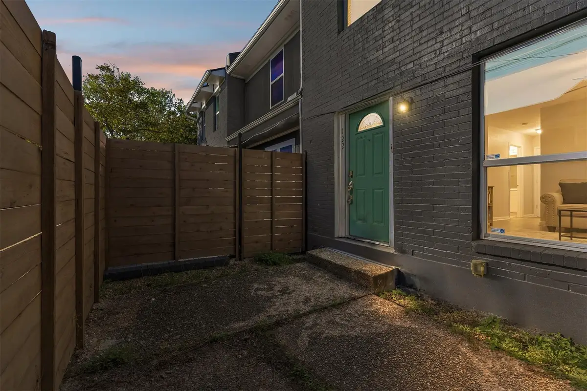 6211 Manor Rd #122, Austin, TX 78723 - #1