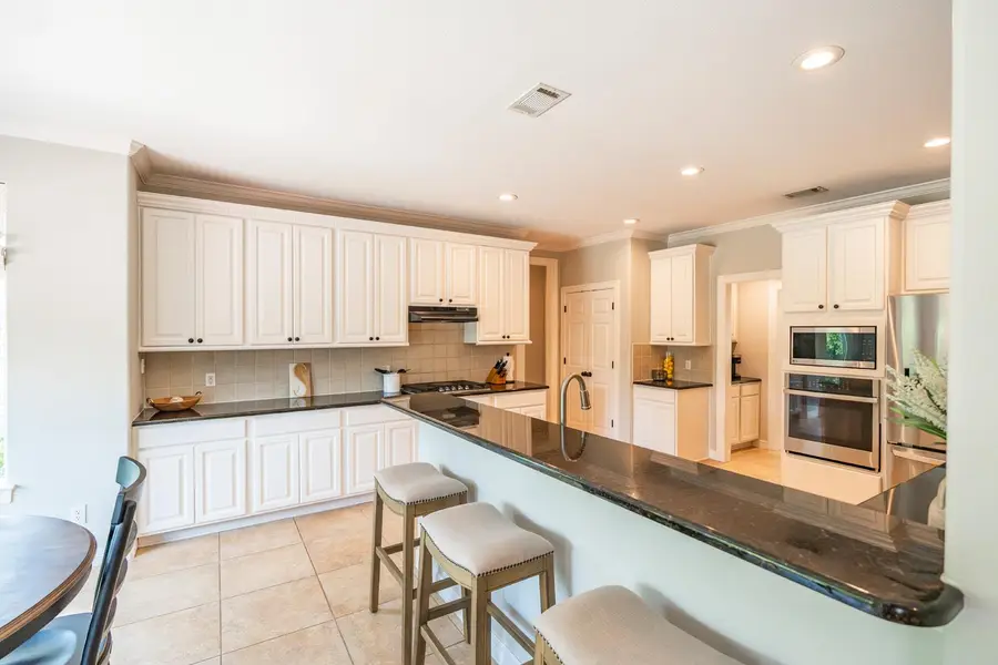 511 Broken Lance Dr, Dripping Springs, TX 78620 - #3