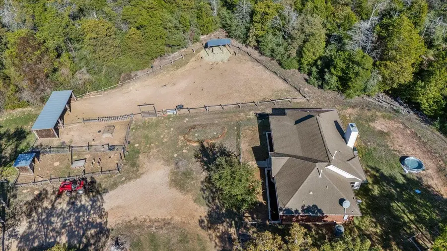 110 Sky Ranch Rd, Smithville, TX 78957 - Image #3