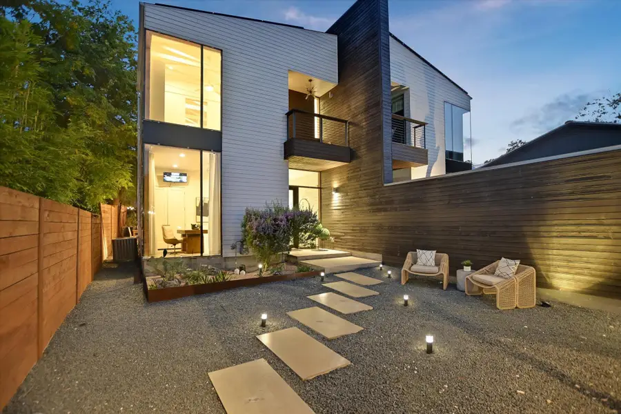 607 Terrell Hill Dr #A, Austin, TX 78704 - #3