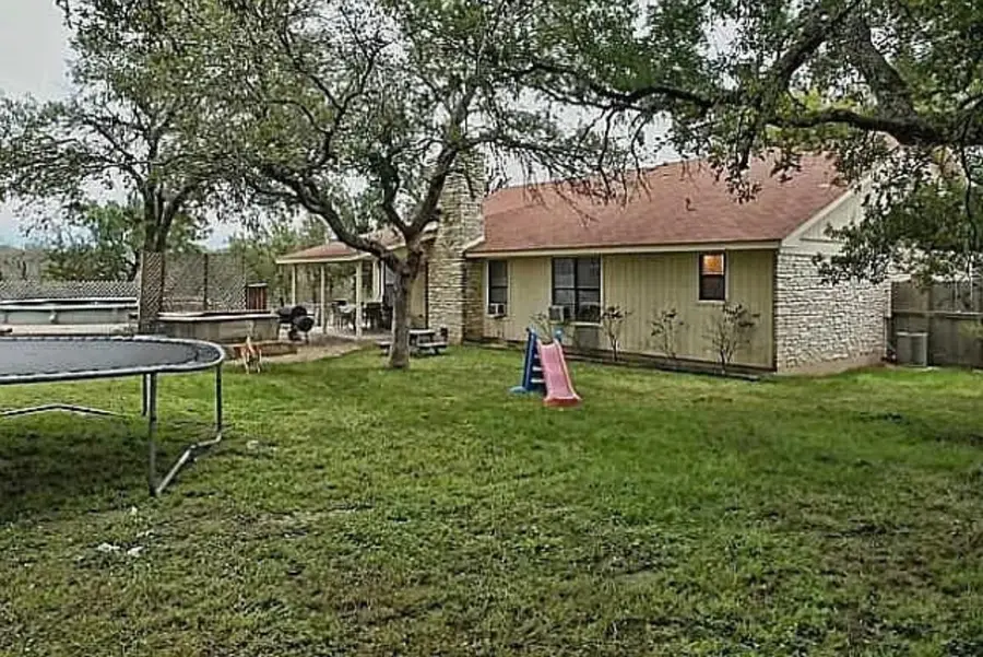 101 Horseshoe Trl, Georgetown, TX 78628 - #2