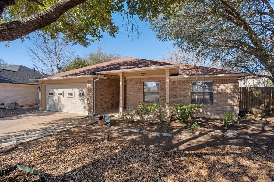1402 Quicksilver Cir, Round Rock, TX 78665 - Image #3