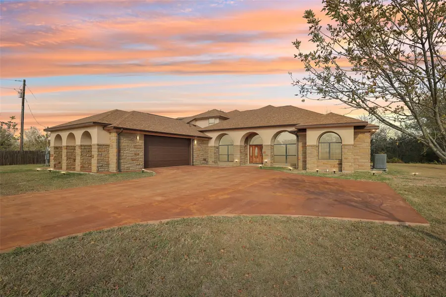 8370 Old 195, Florence, TX 76527 - Image #2