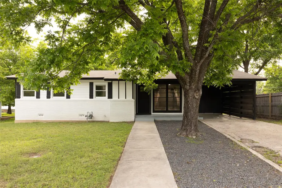 22 Steele St, Lampasas, TX 76550 - #2