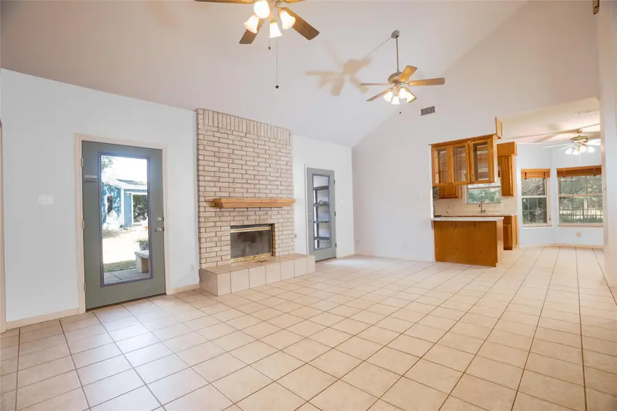1751 County Road 255, Georgetown, TX 78633 - Image #3