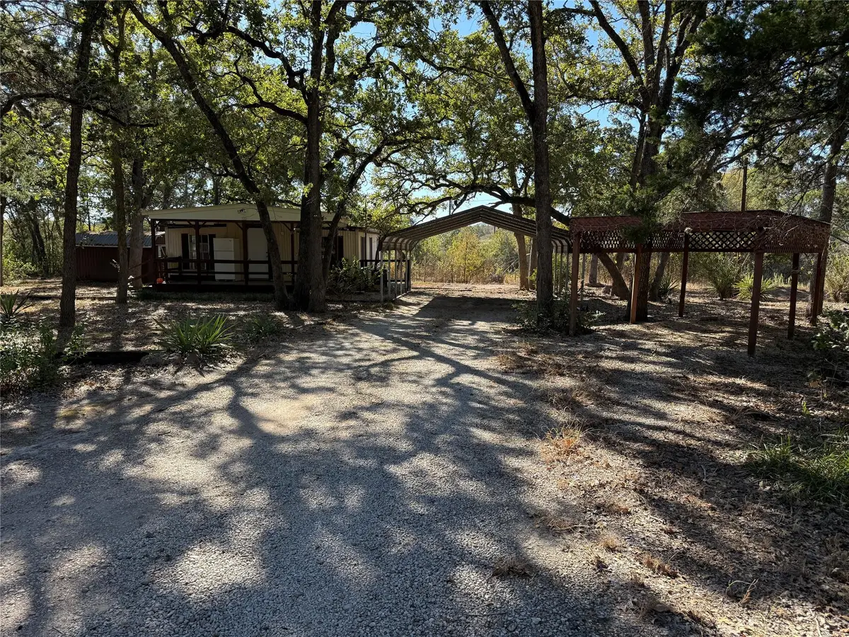 122 Pawnee Ct, Smithville, TX 78957 - Image #1