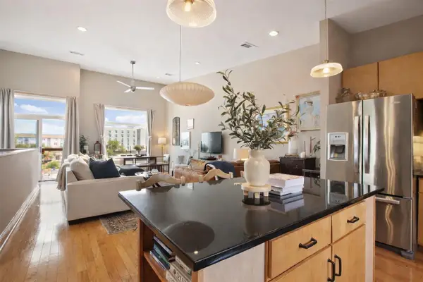 1702 S Lamar Blvd #3, Austin, TX 78704