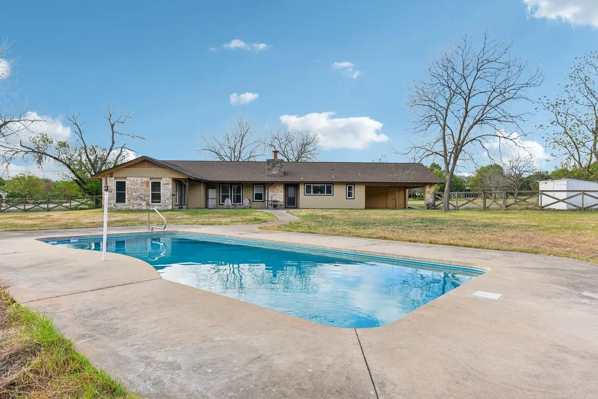 504 Buckaroo Trl, Buda, TX 78610 - #1