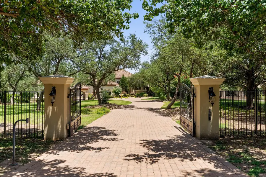 2901 Cliff Pt, Spicewood, TX 78669 - #2