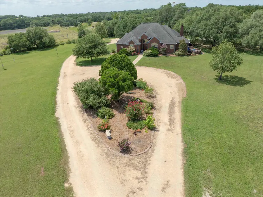 900 Schulze Rd, Muldoon, TX 78949 - Image #3