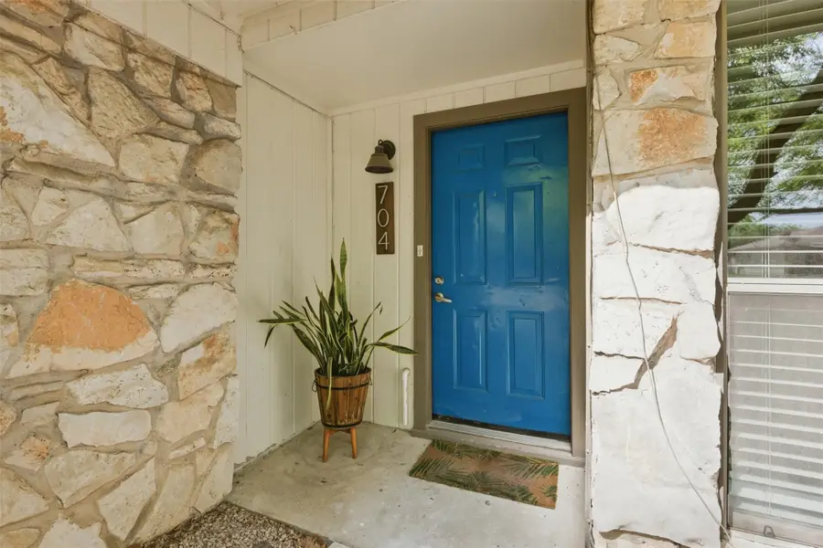 704 Buckingham Pl, Austin, TX 78745 - #2