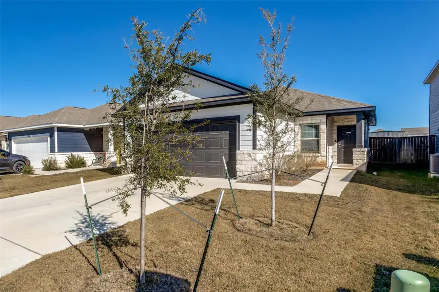 204 Kellys Heroes Way, Jarrell, TX 76537 - #2