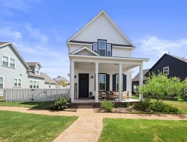 1066 Twain St, Driftwood, TX 78619