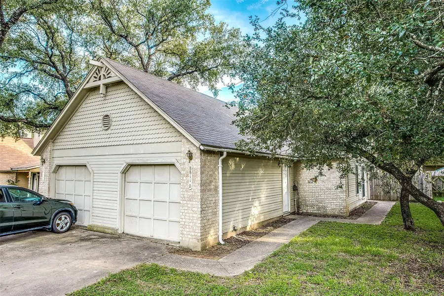 8811 Clearbrook Trl, Austin, TX 78729 - #2