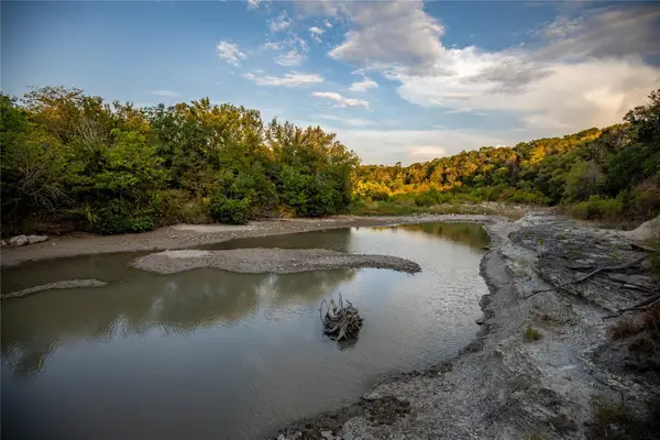 124 Sea Smoke Cv, Liberty Hill, TX 78642