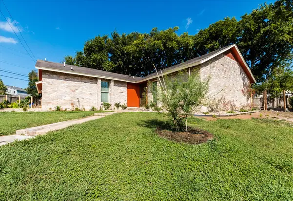 1900 Valley Hill Cir, Austin, TX 78741