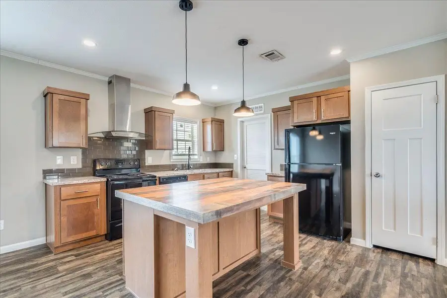 1098 Engelke Rd, Buda, TX 78640 - #2