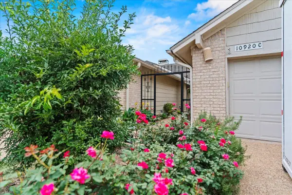 10920 Crown Colony Dr, Austin, TX 78747