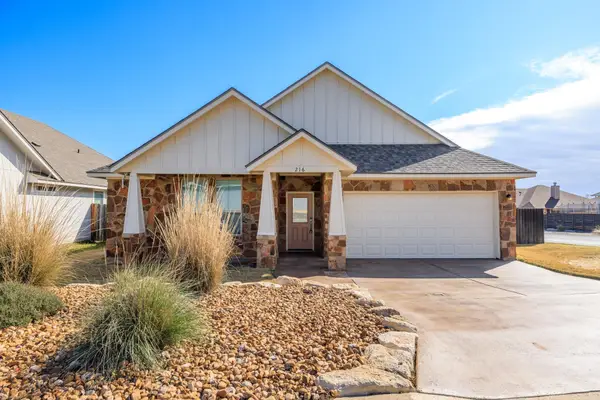 216 Riley Ln, Fredericksburg, TX 78624