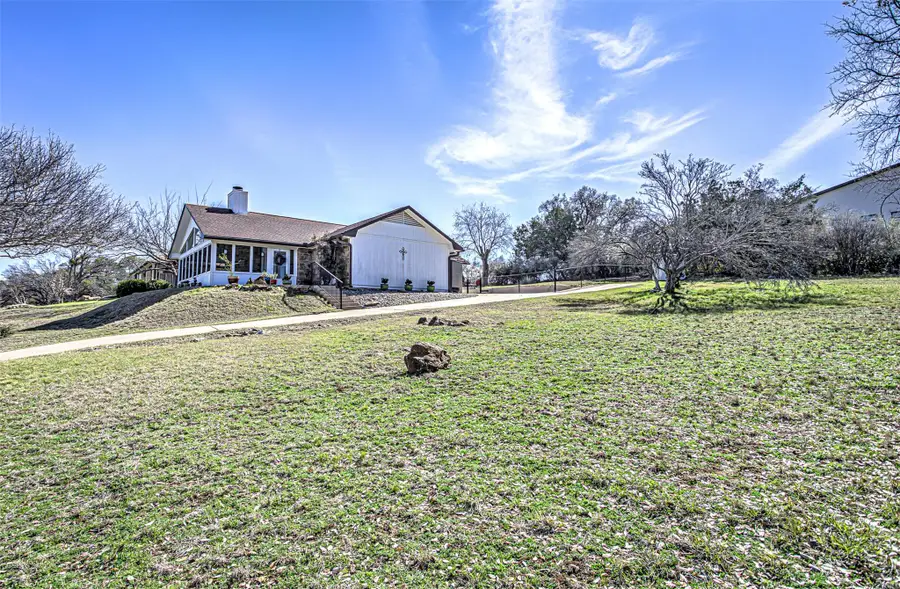 507 Mountain Dr, Horseshoe Bay, TX 78657 - #3