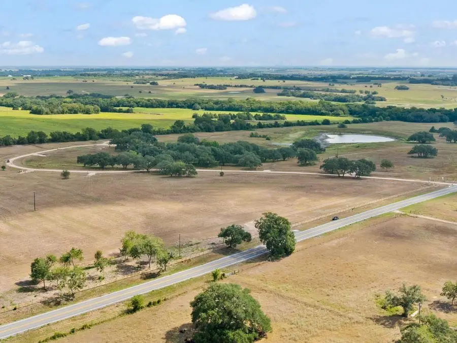 3269 Fm 956, Schulenburg, TX 78956 - #3