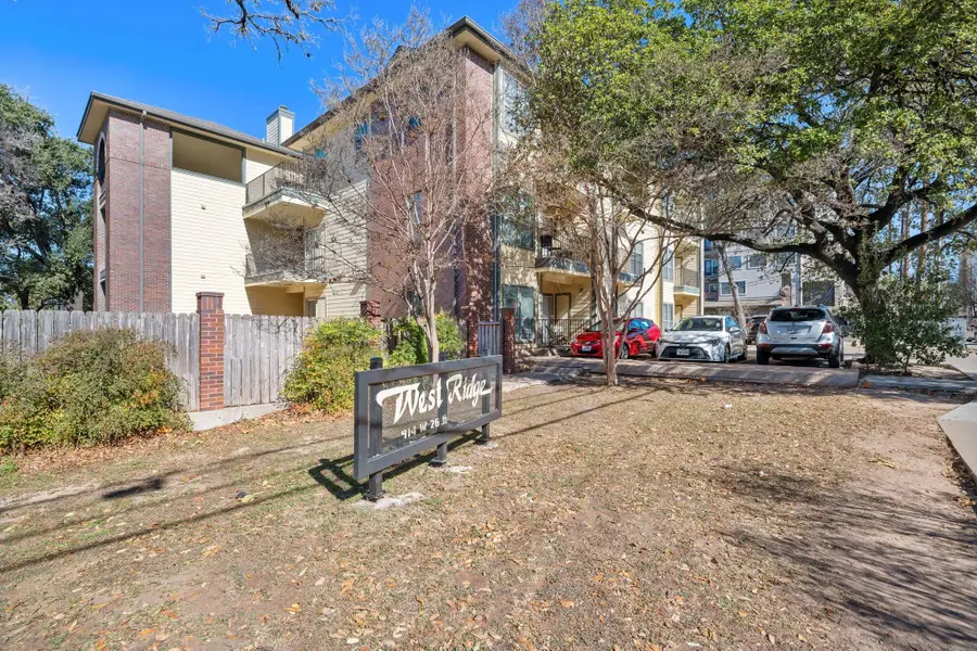914 W 26th St #202, Austin, TX 78705 - Image #2
