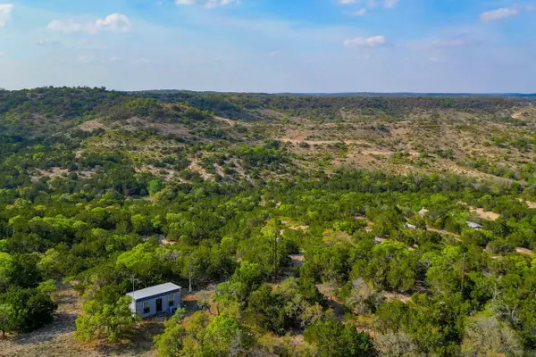 218 Saddle Wood Trl, Comfort, TX 78013
