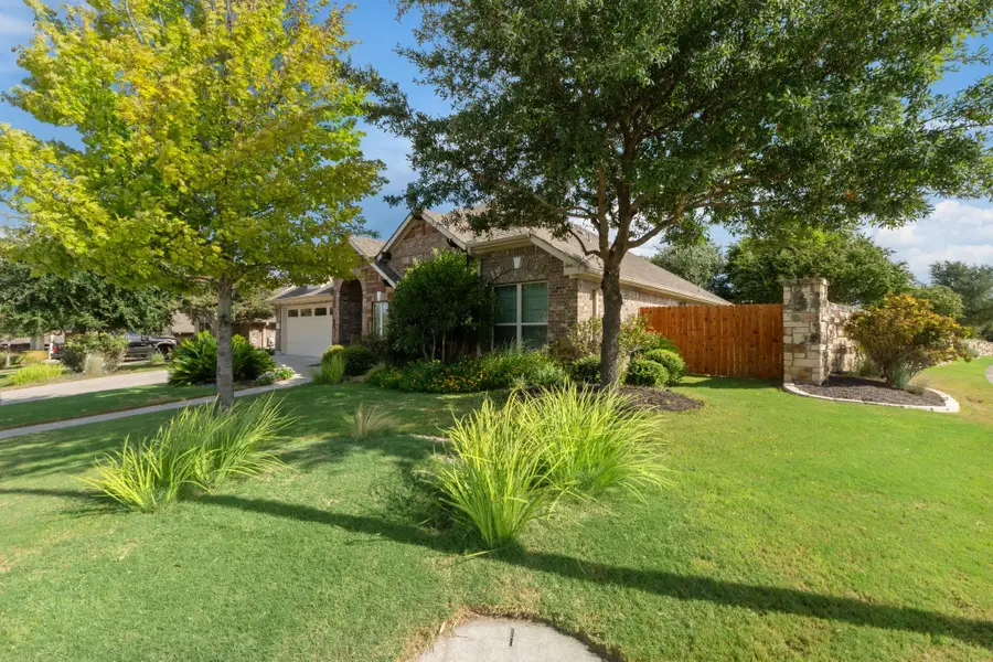 100 Lismore St, Hutto, TX 78634 - #2
