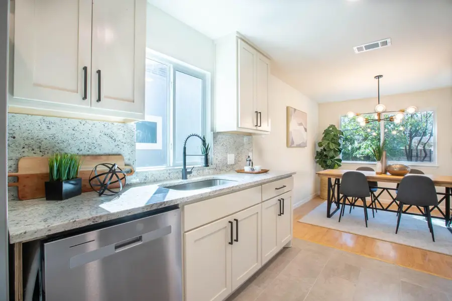 5505 Porsche Ln, Austin, TX 78749 - #2
