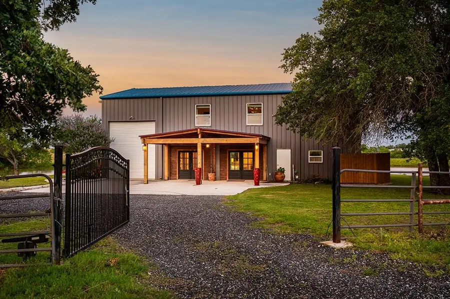 646 Victor Eckhardt Rd, Fredericksburg, TX 78624 - #3