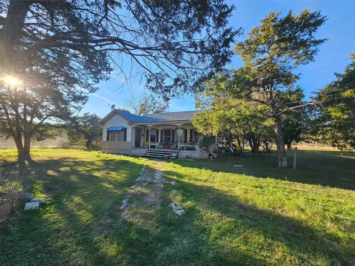 221 Lower Elgin Rd, Elgin, TX 78621 - Image #1