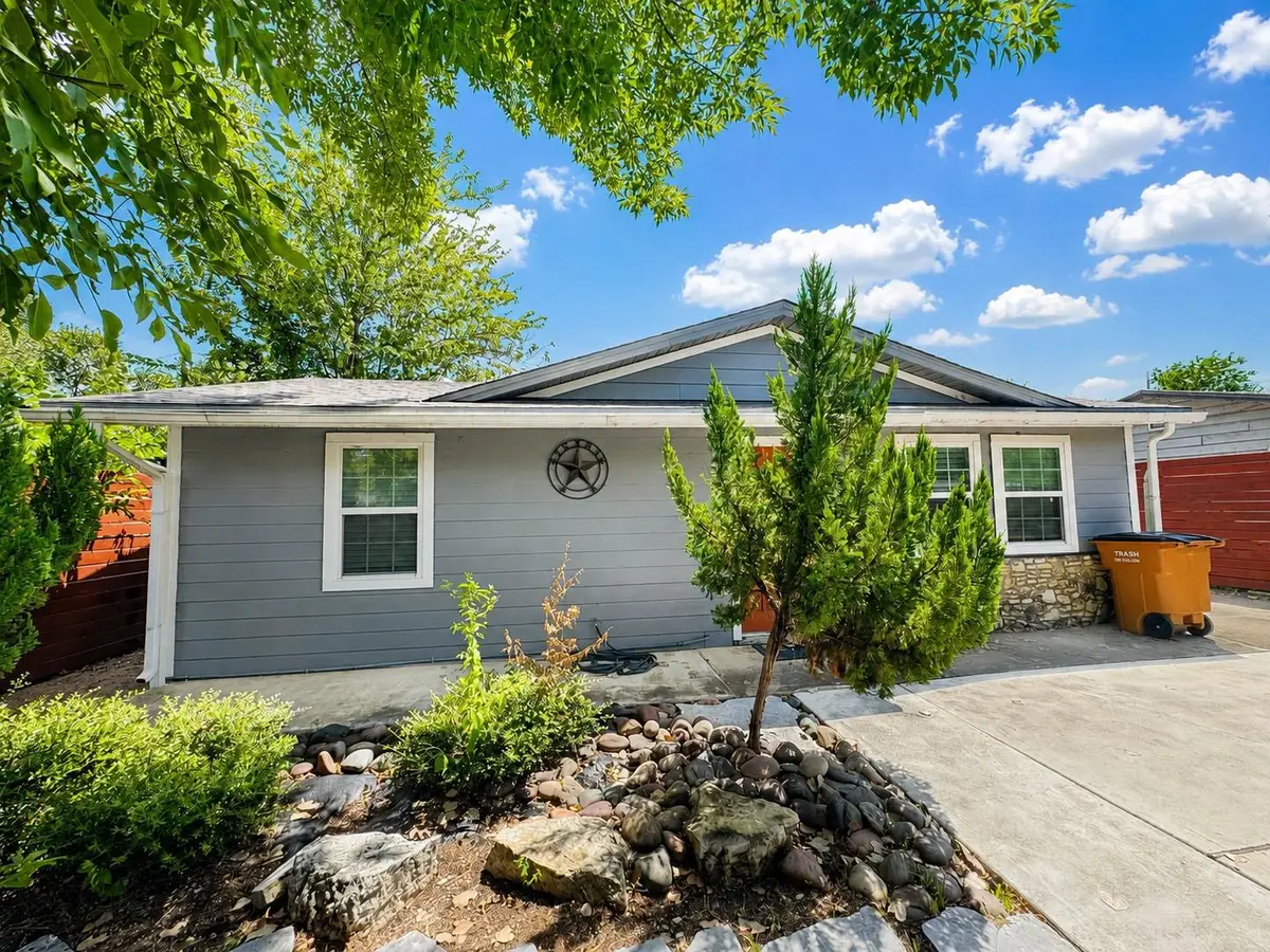 6711 Cruz St, Austin, TX 78741 - #1