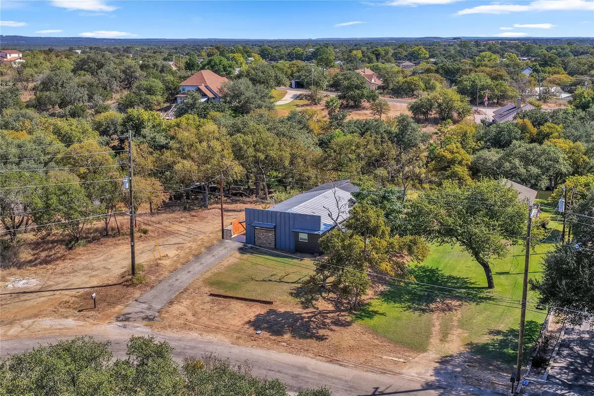 111 W Lakeshore Dr, Sunrise Beach Village, TX 78643 - Image #1