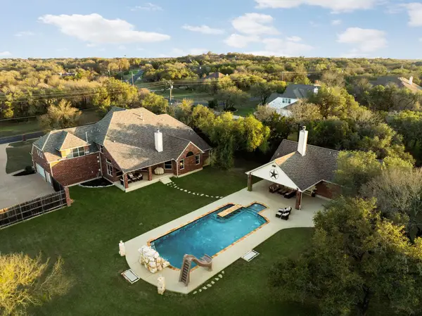 583 W Overlook Mountain Rd, Buda, TX 78610