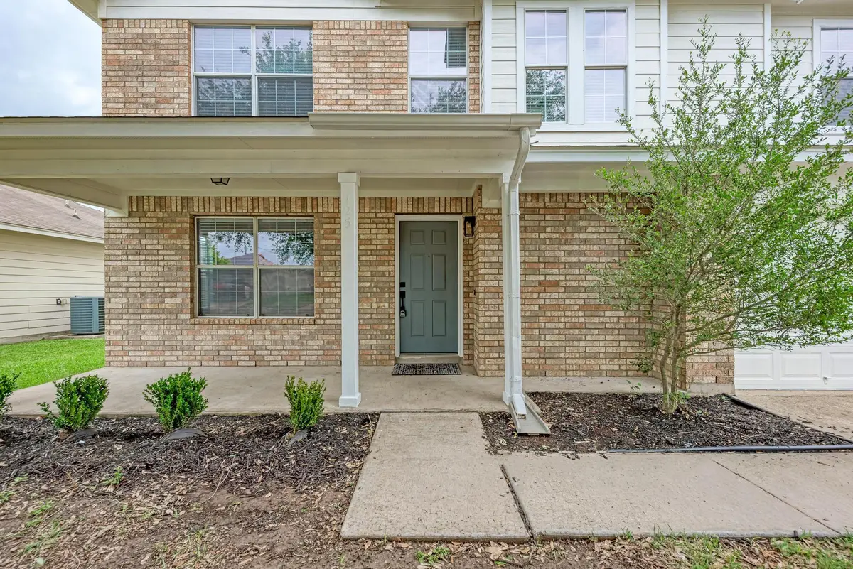125 Holland St, Hutto, TX 78634 - #1