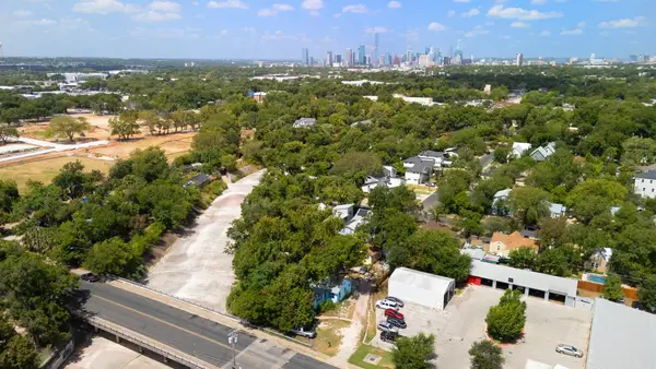 920 Shady Ln, Austin, TX 78702
