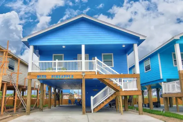 1809 Fishermans Cove Rd, Port Aransas, TX 78373