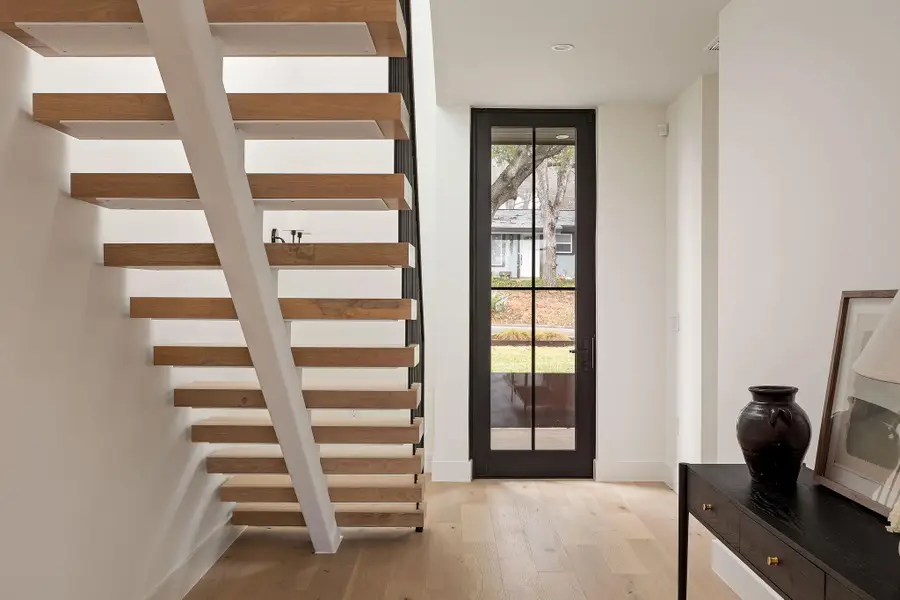 3102 Garden Villa Ln, Austin, TX 78704 - #3