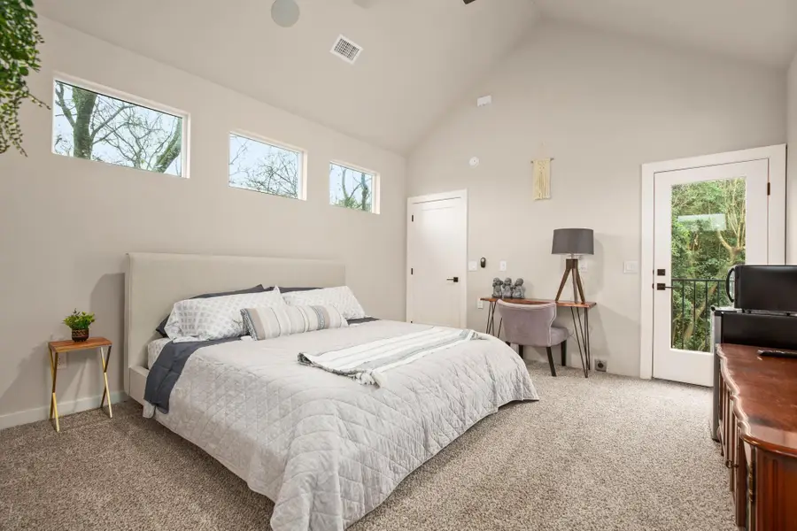 1105 S Meadows Dr, Austin, TX 78758 - Image #3