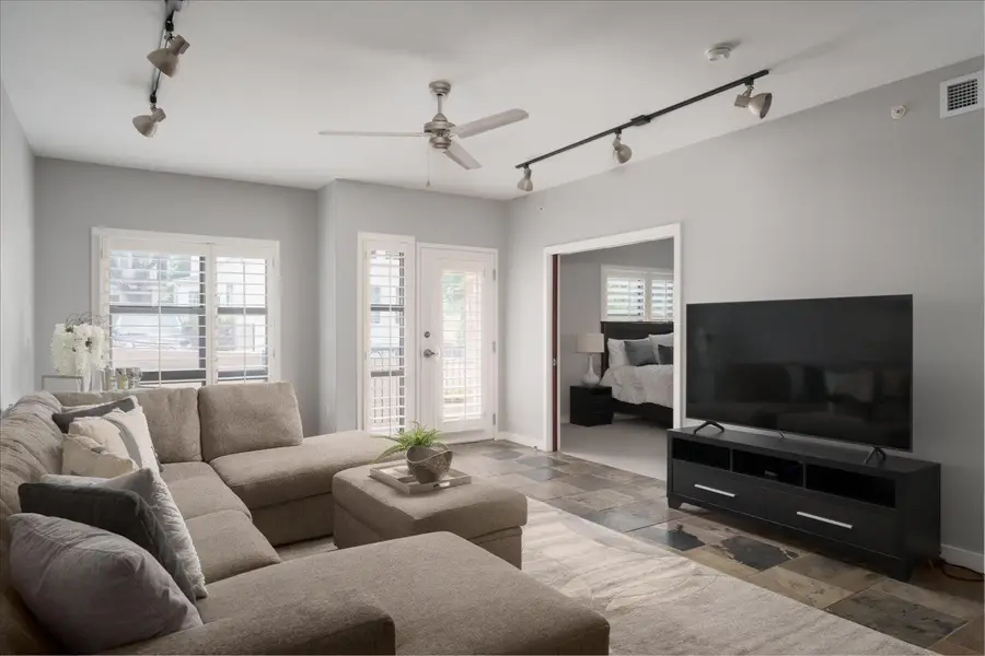 1812 West Ave #207, Austin, TX 78701 - #3