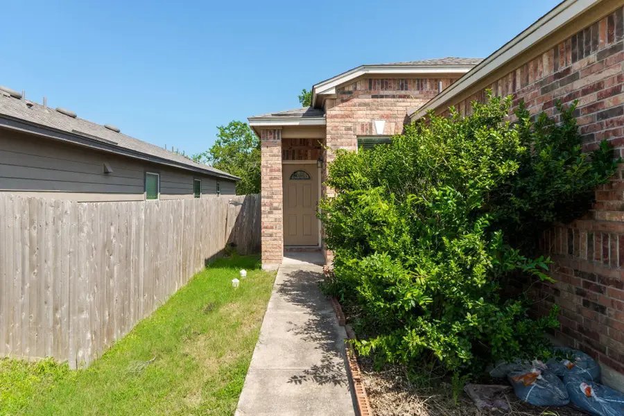 13521 Abraham Lincoln St, Manor, TX 78653 - #3