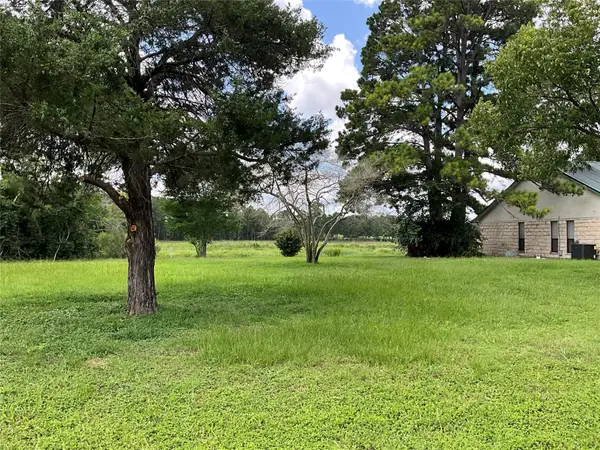 114 Shore Front Dr, Bastrop, TX 78602