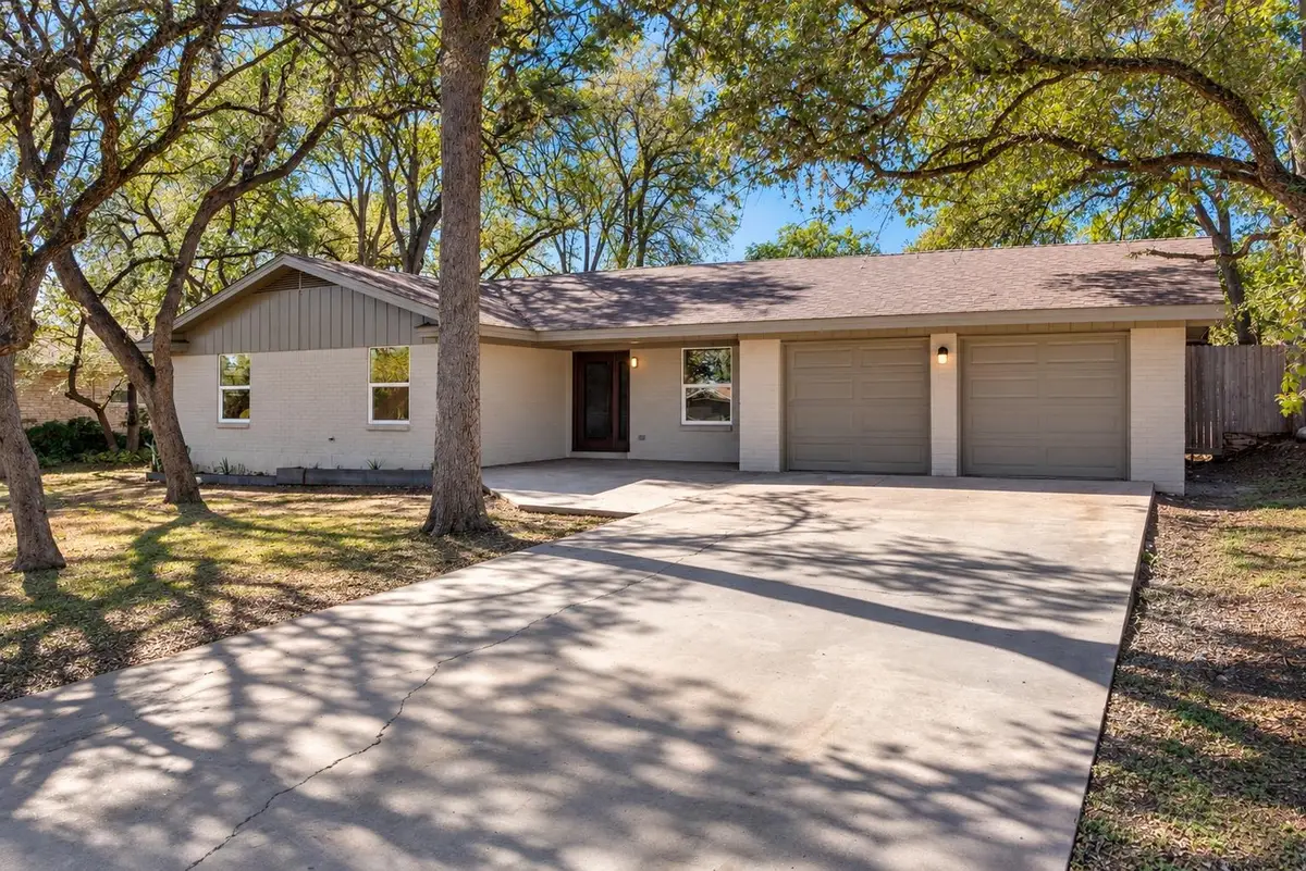 5704 Parkwood Dr, Austin, TX 78735 - #1