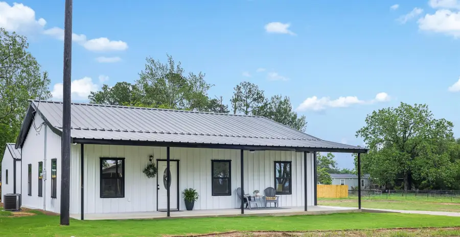 1110 Caldwell, Lexington, TX 78947 - #2