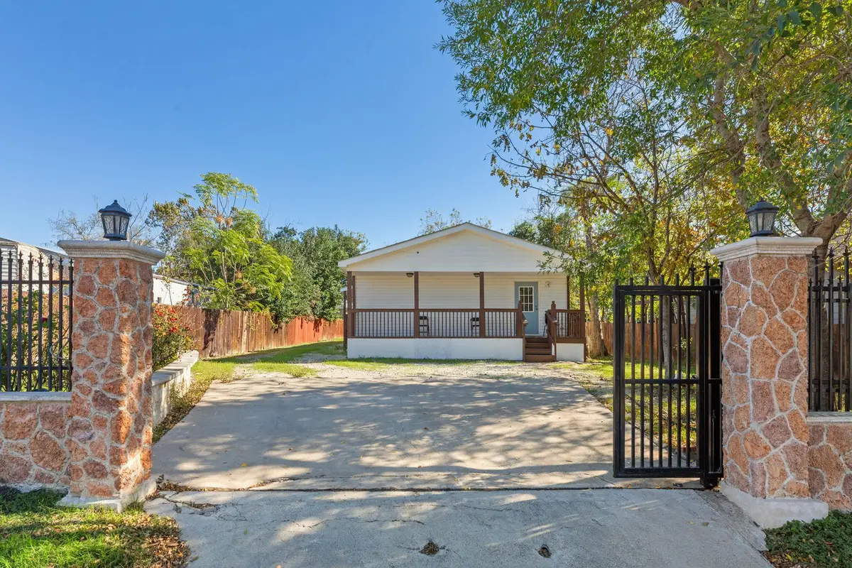 13907 Tophill Cir, Pflugerville, TX 78660 - Image #1