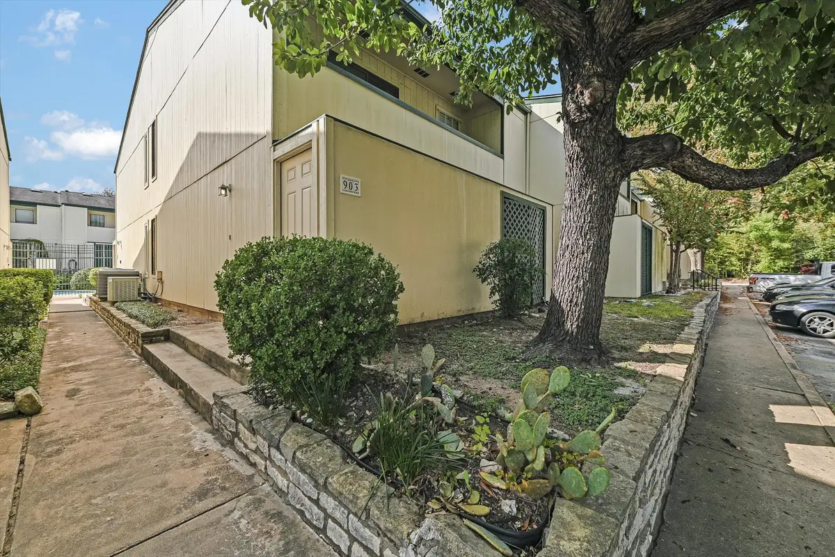 6718 Silvermine Dr #903, Austin, TX 78736 - Image #1