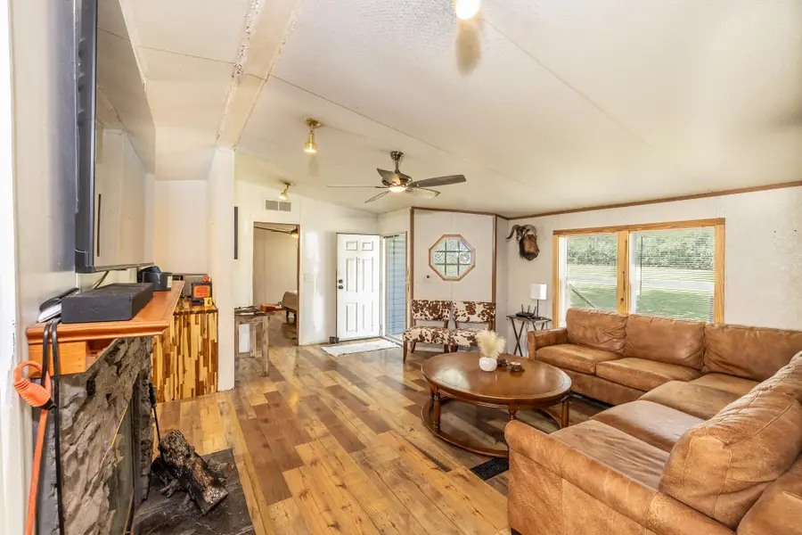 4771 County Road 228, Gonzales, TX 78629 - Image #2