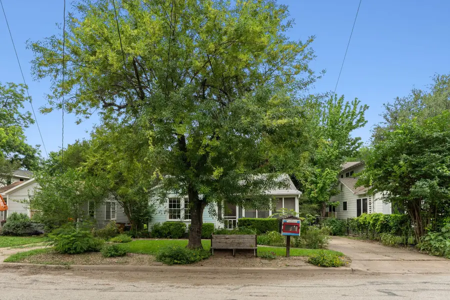 5214 Woodview Ave, Austin, TX 78756 - #2