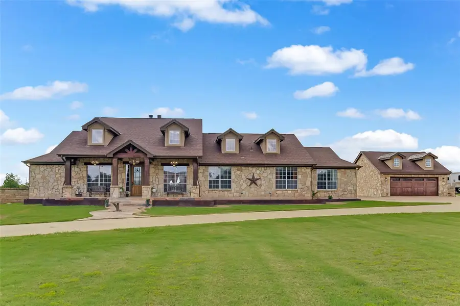 106 Deep Lake Dr, Liberty Hill, TX 78642 - #2