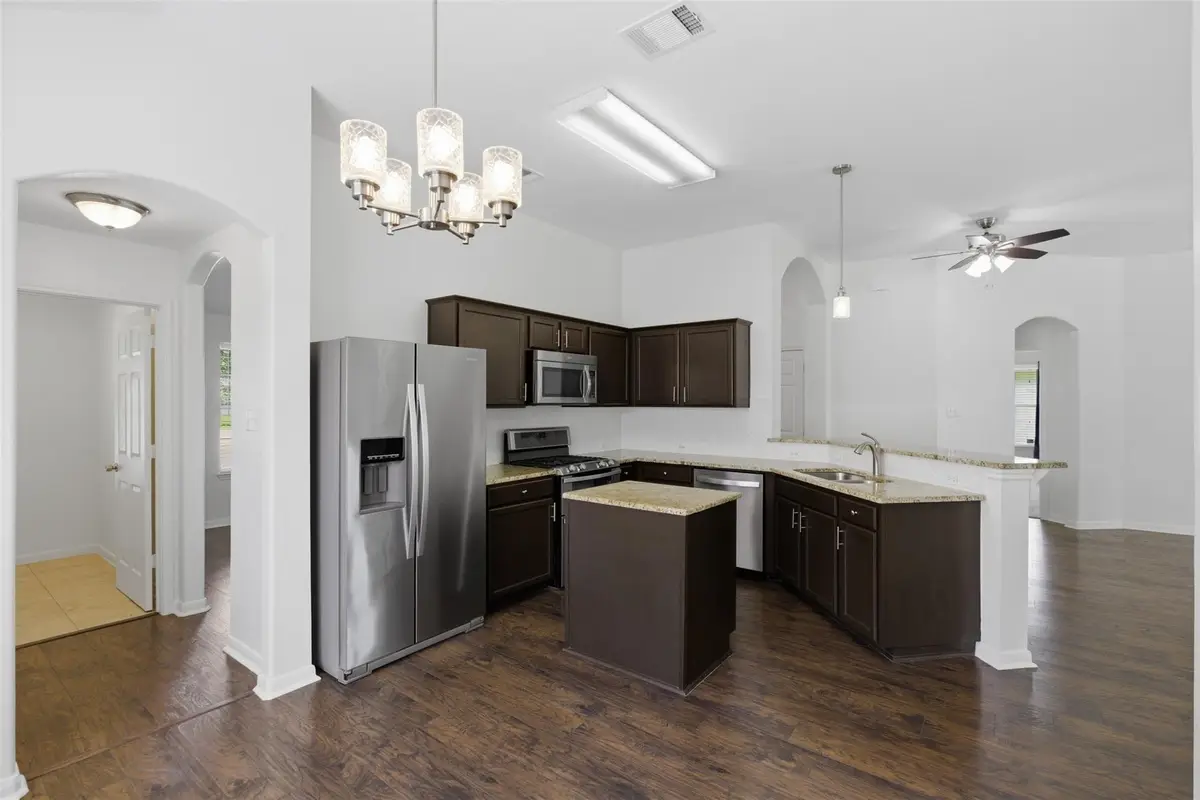 120 Edison Dr, Hutto, TX 78634 - #1